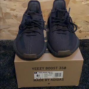 Yeezy Boost 350 V2